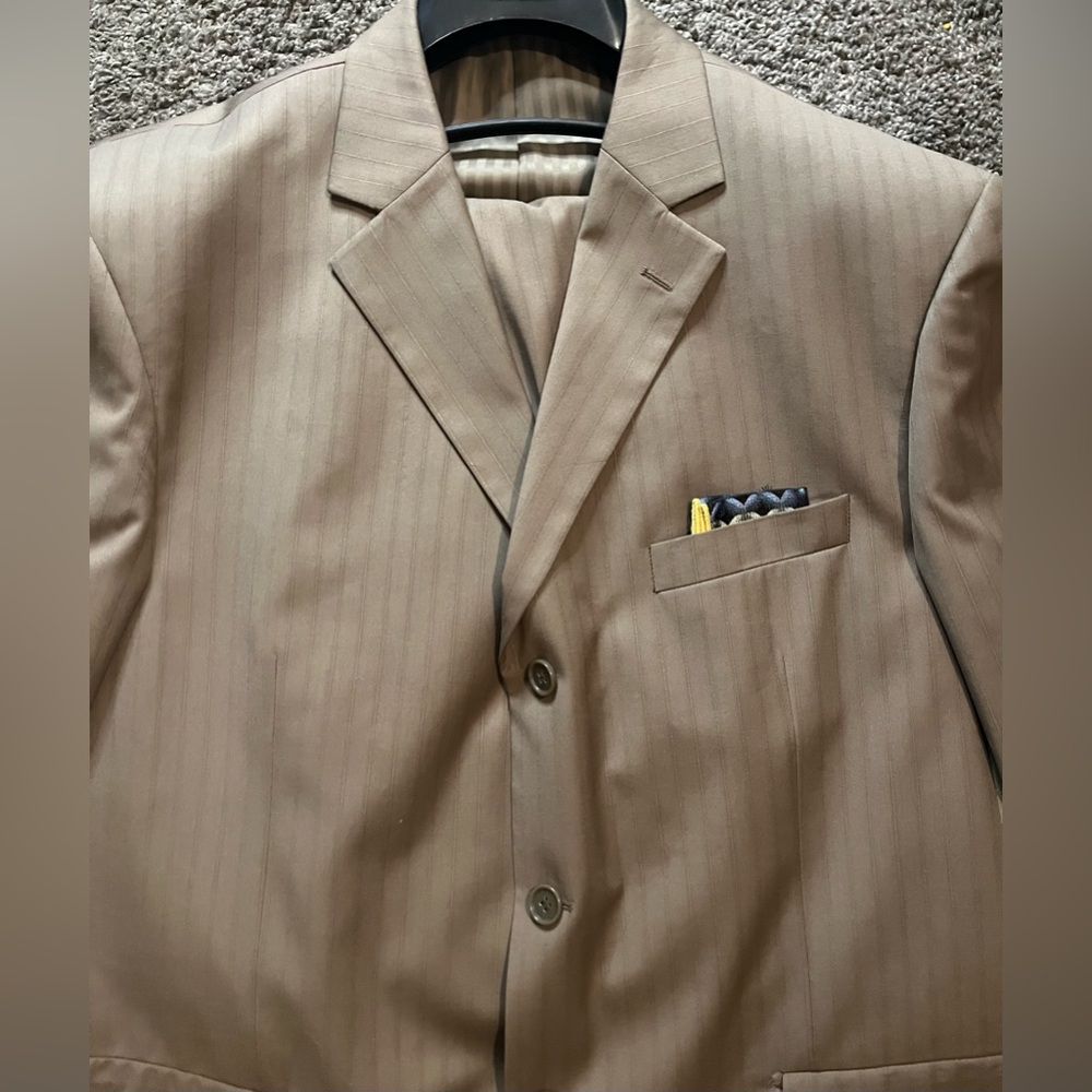 Men’s Suit
